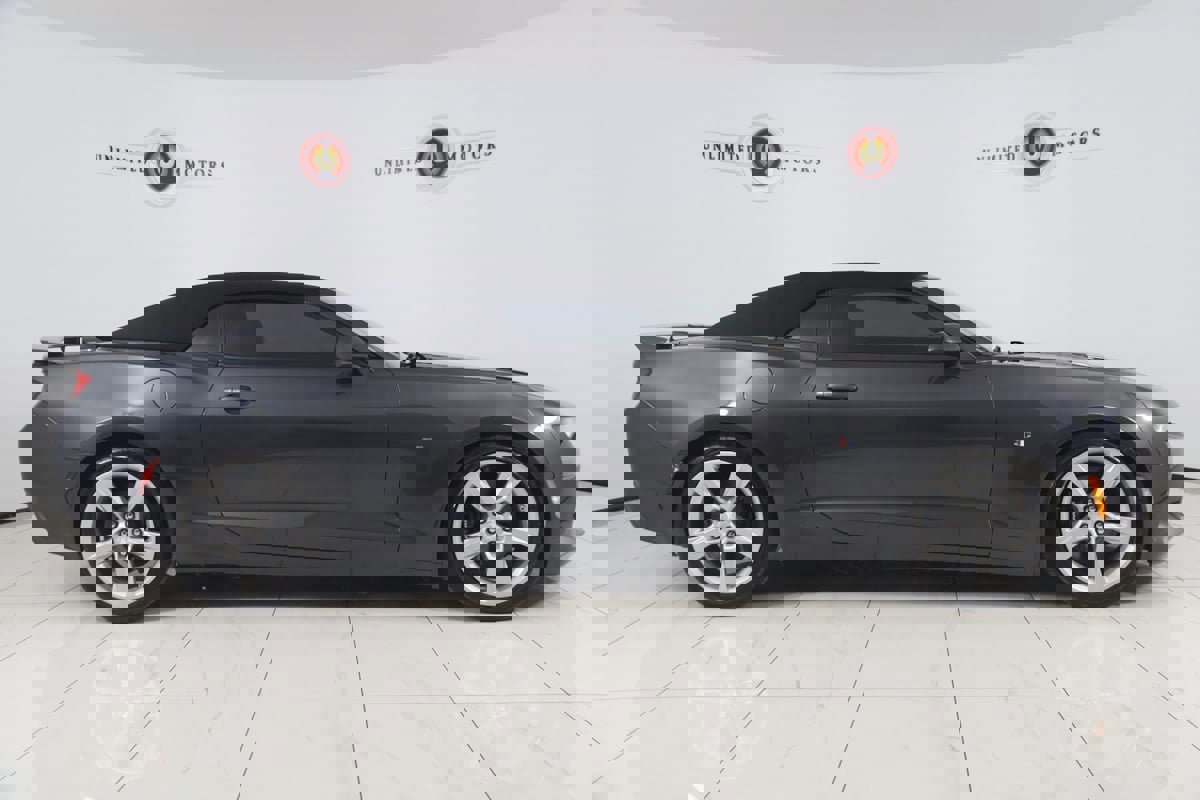 Used 2017 Chevrolet Camaro SS image 70