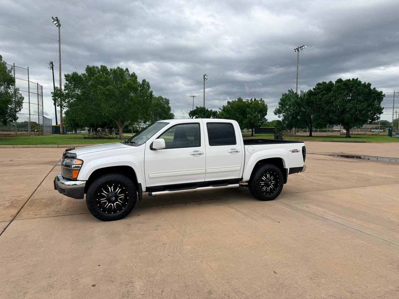 Used 2012 GMC Canyon SLE AWD/4WD image 3