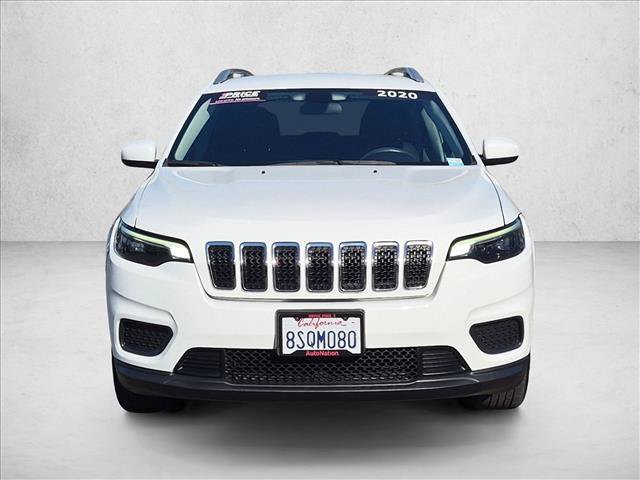 Used 2020 Jeep Cherokee Latitude FWD image 2