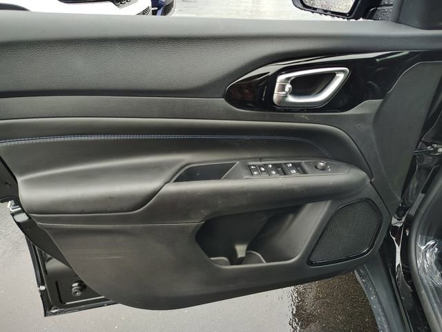 New 2026 Jeep Compass Latitude image 10