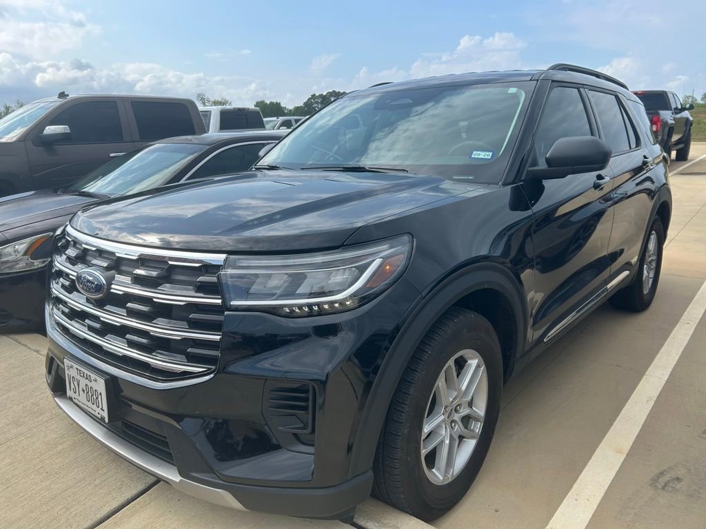 Used 2025 Ford Explorer Active image 15
