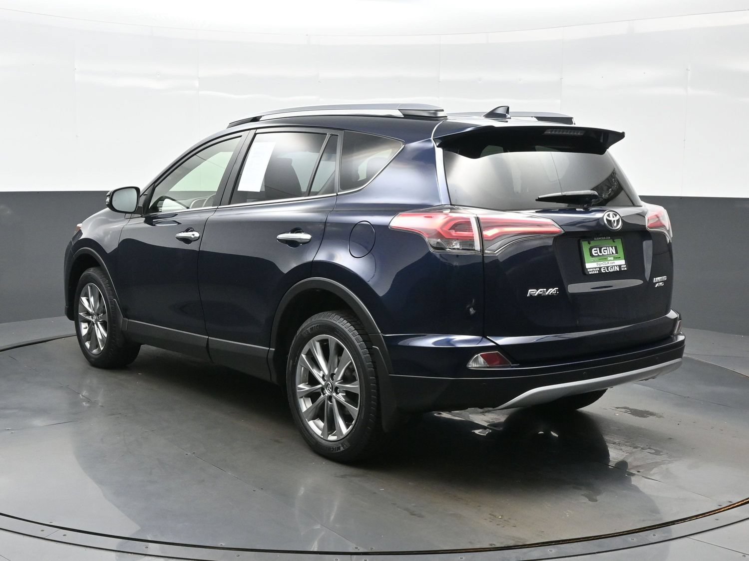 Used 2017 Toyota RAV4 Limited w/ Carpet Mat Package AWD/4WD image 5