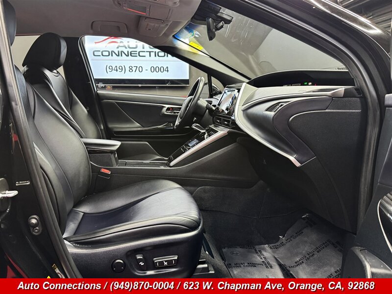 Used 2019 Toyota Mirai FWD image 7