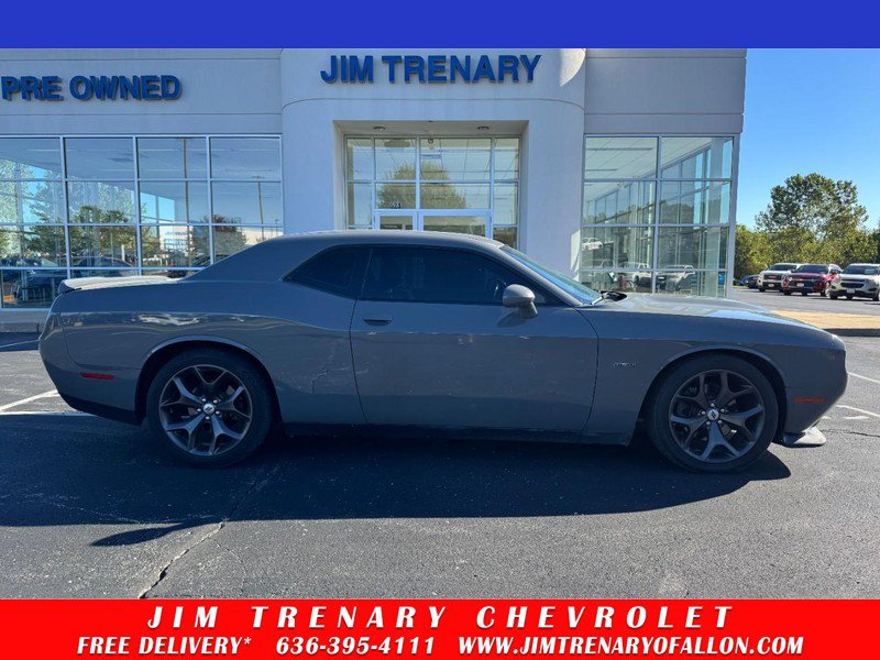 Used 2019 Dodge Challenger R/T RWD image 1