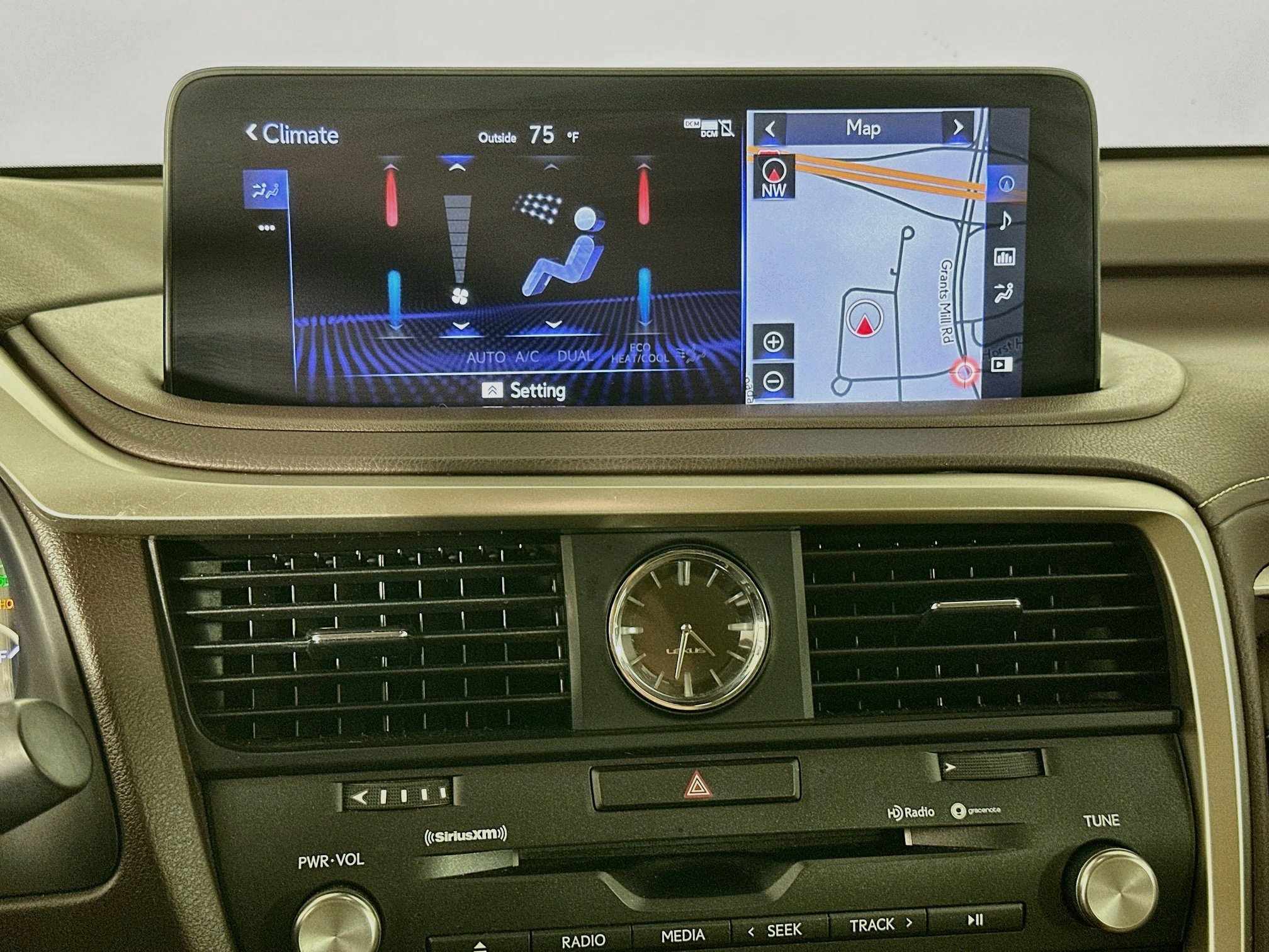 Used 2020 Lexus RX 450h AWD w/ Premium Package image 24
