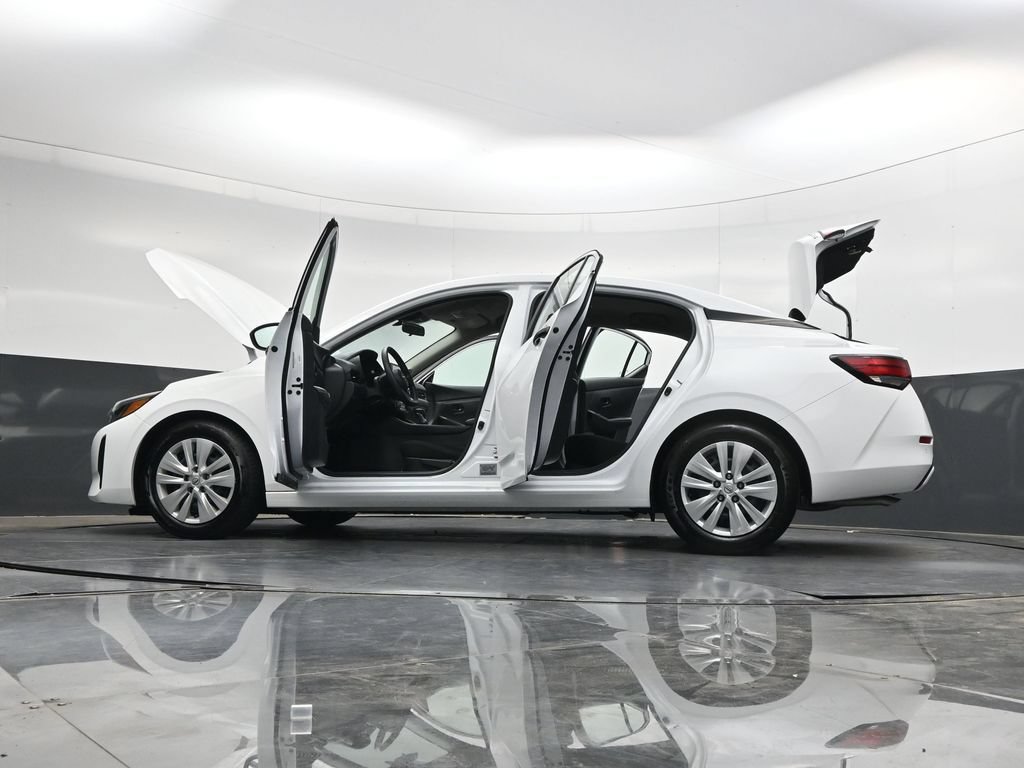 Used 2025 Nissan Sentra S FWD image 42