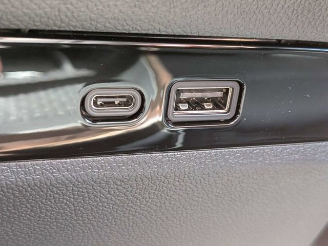 New 2026 Buick Enclave Avenir w/ Super Cruise Package FWD image 26