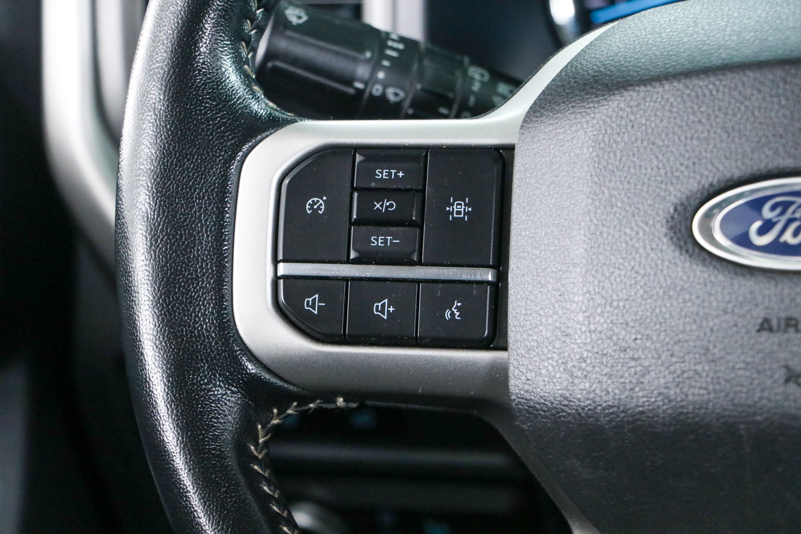 Used 2022 Ford Expedition Max XLT AWD/4WD image 13