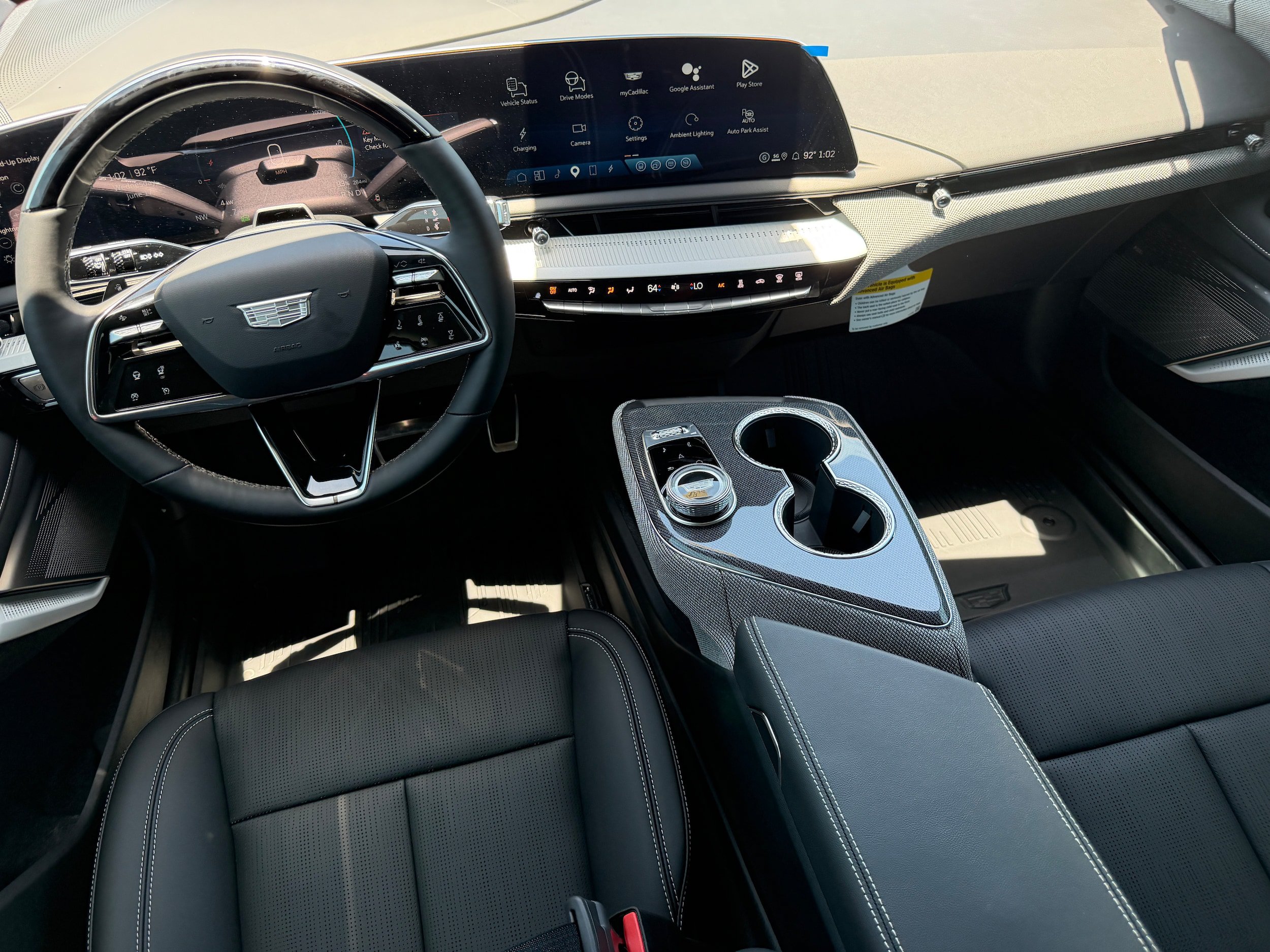 New 2026 Cadillac Optiq Sport 2 w/ LPO, Floor Liner Package AWD/4WD image 13