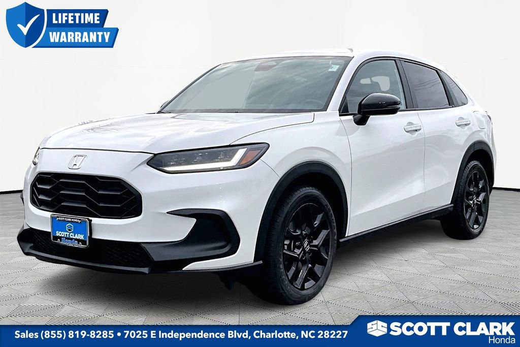 Used 2023 Honda HR-V Sport image 3