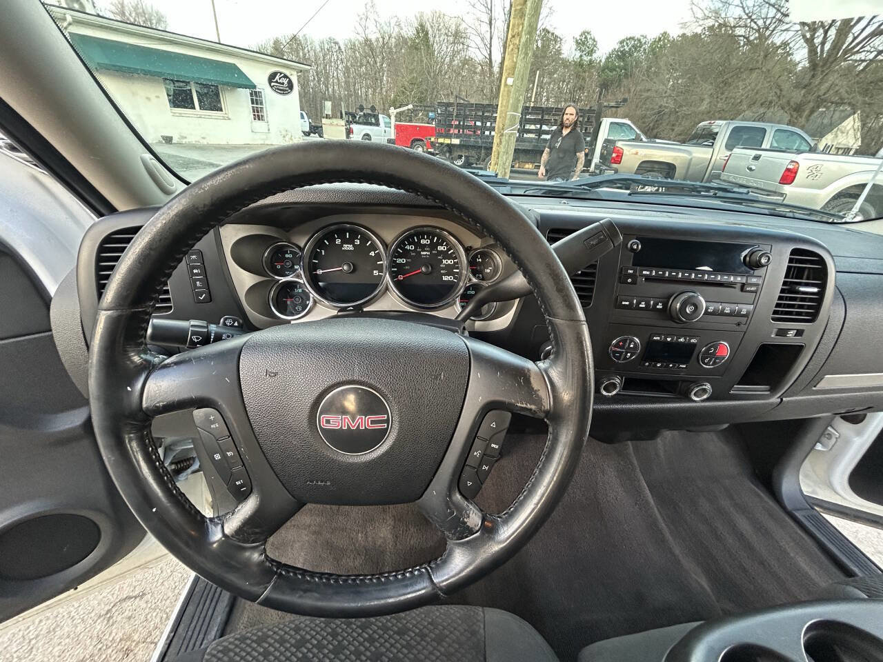 Used 2007 GMC Sierra 2500 SLE w/ Z71 Off-Road Package image 16