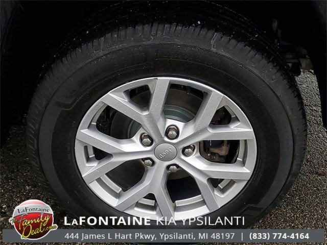 Used 2022 Jeep Grand Cherokee Limited image 7