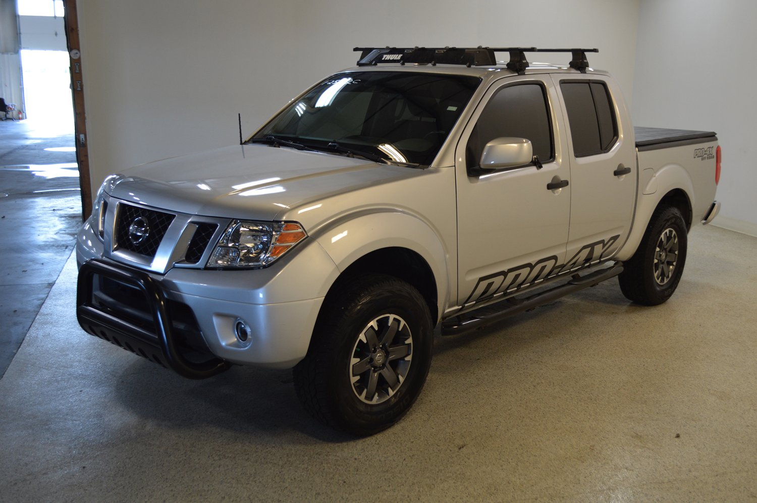 Used 2018 Nissan Frontier PRO-4X AWD/4WD image 7