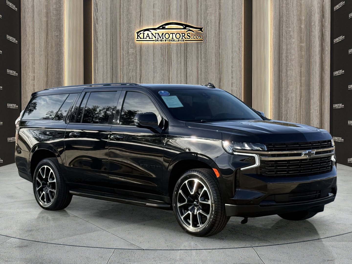 Used 2021 Chevrolet Suburban RST w/ Luxury Package