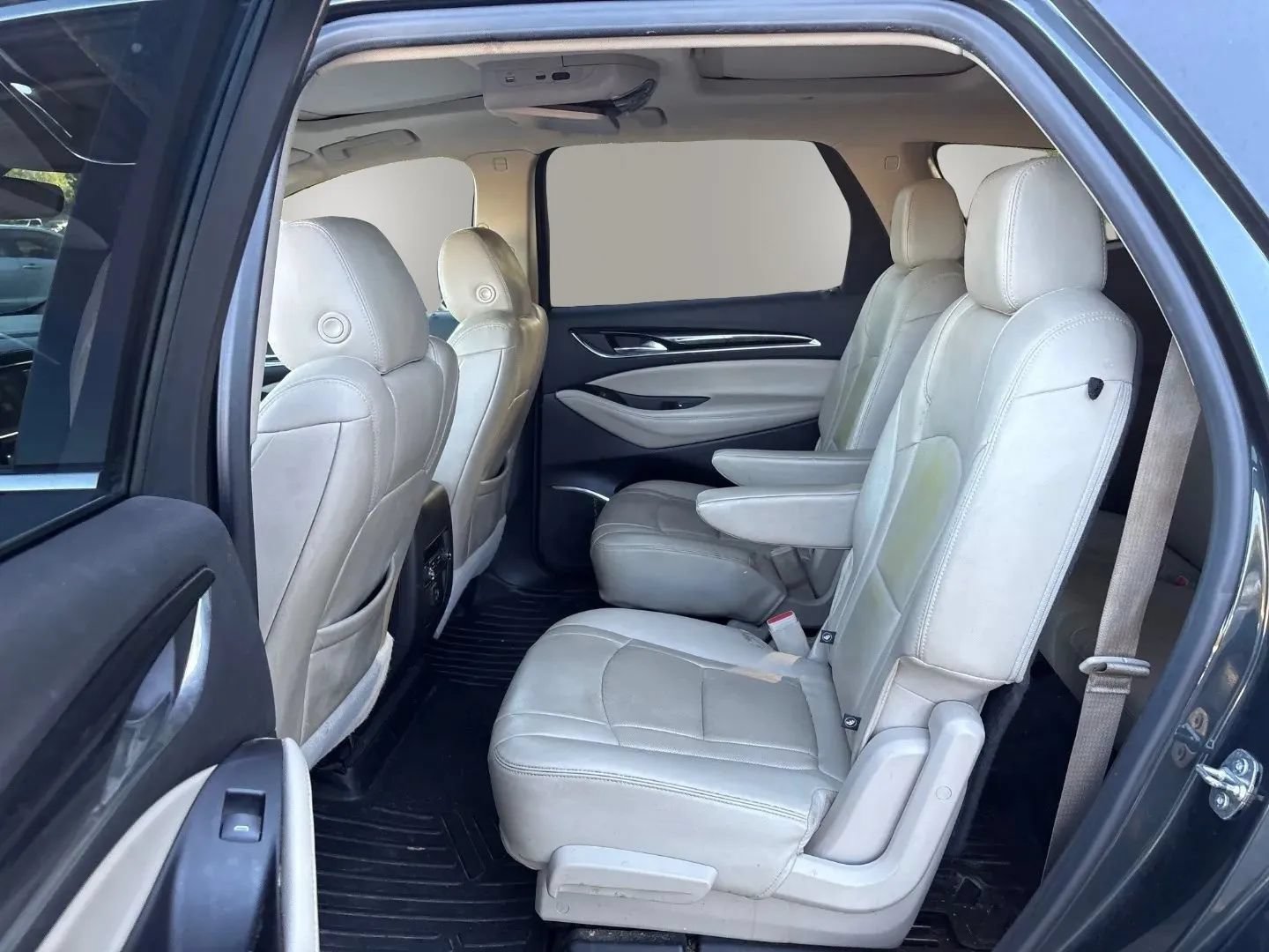 Used 2019 Buick Enclave Essence FWD image 15