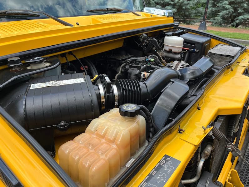 Used 2004 HUMMER H2 w/ Preferred Equipment Group AWD/4WD image 29