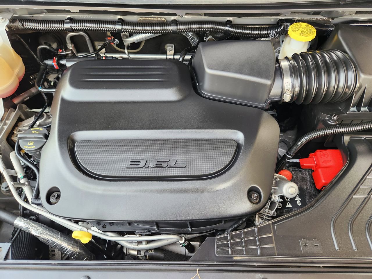 Used 2023 Chrysler Pacifica Touring-L FWD image 30