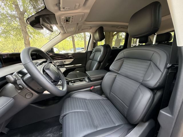 New 2026 Lincoln Nautilus Reserve AWD/4WD image 11