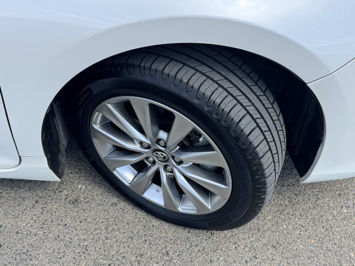 Used 2017 Toyota Camry XLE w/ Convenience Package FWD image 39
