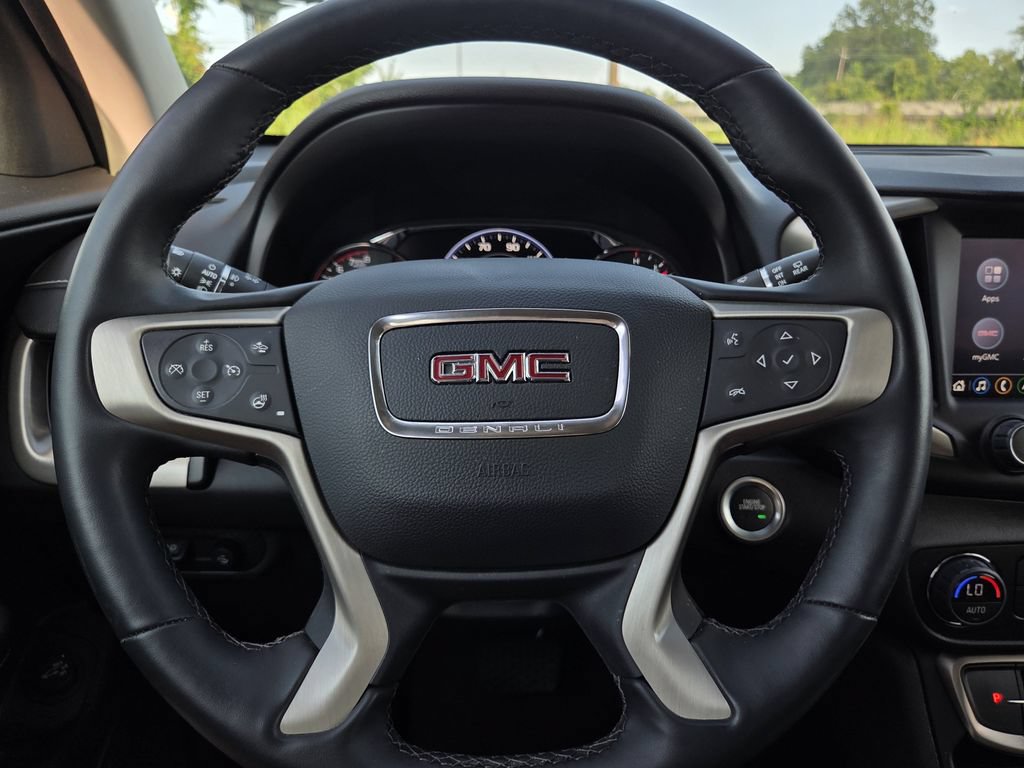 Used 2024 GMC Terrain Denali w/ Denali Premium Package AWD/4WD image 21