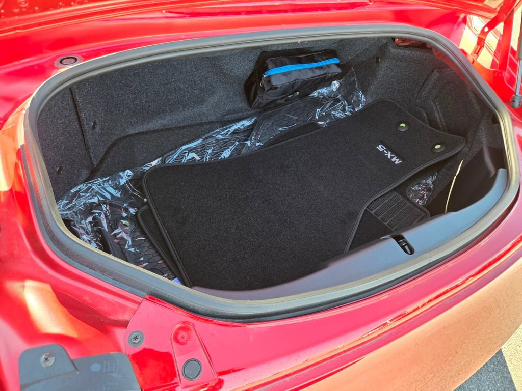 New 2026 MAZDA MX-5 Miata Sport w/ Interior Package RWD image 15