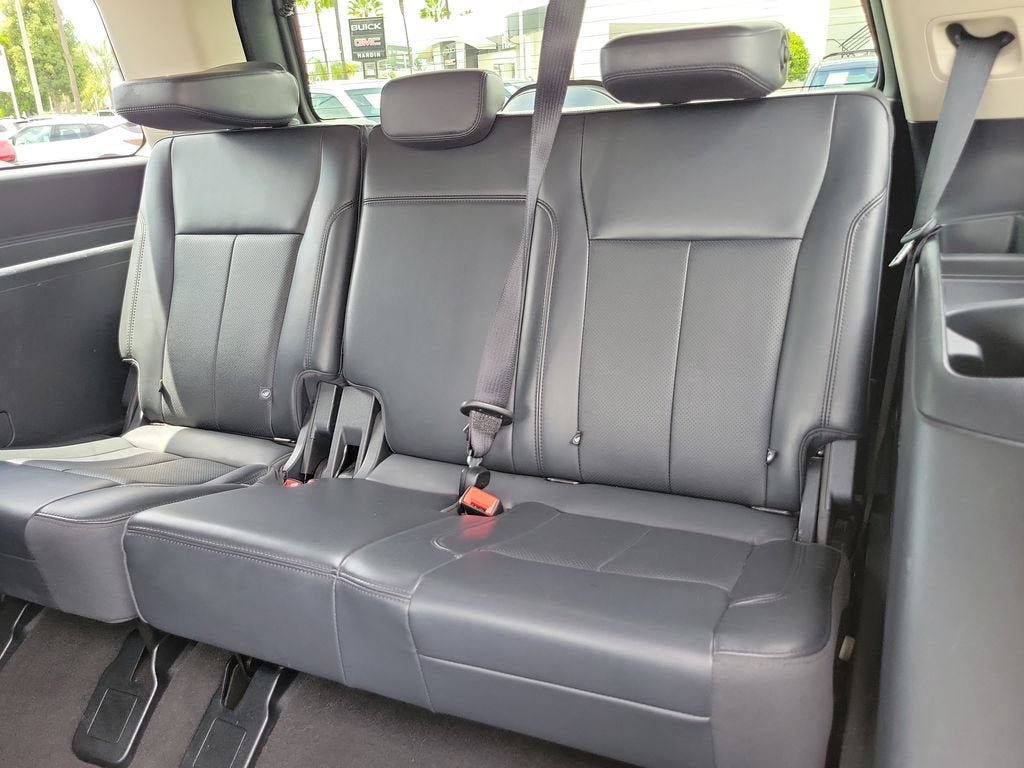 Used 2024 Ford Expedition XLT RWD image 16