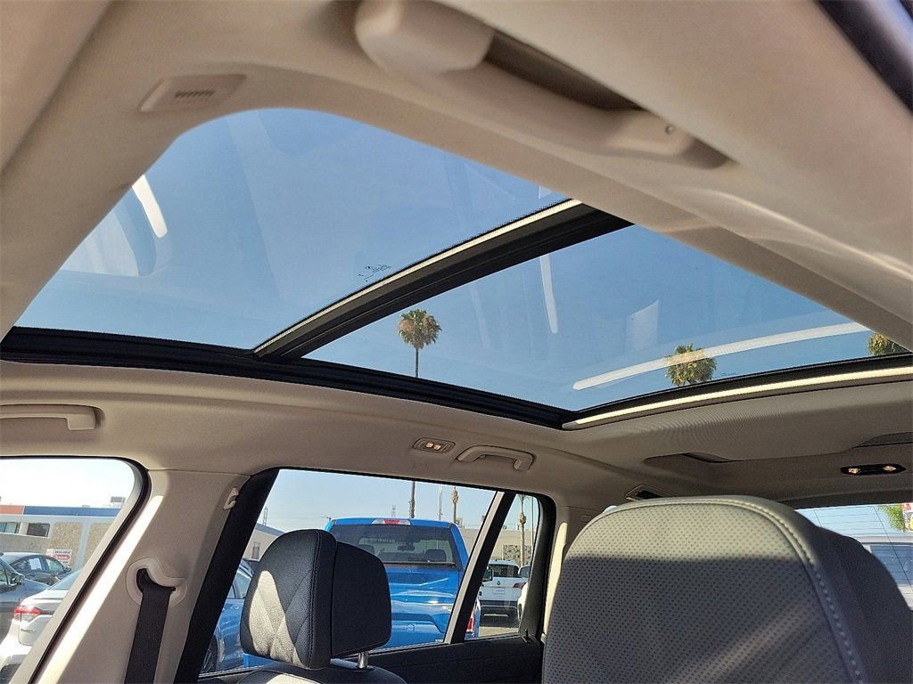 Used 2024 BMW X7 xDrive40i w/ Premium Package image 15