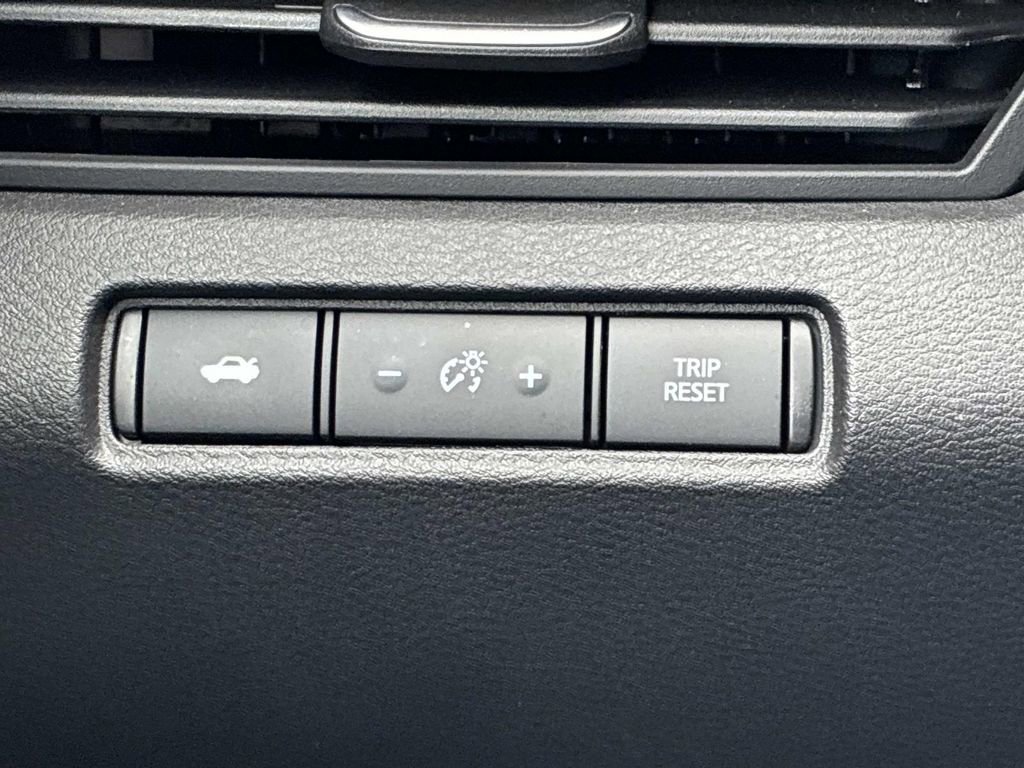 Used 2025 Nissan Altima 2.5 S image 21