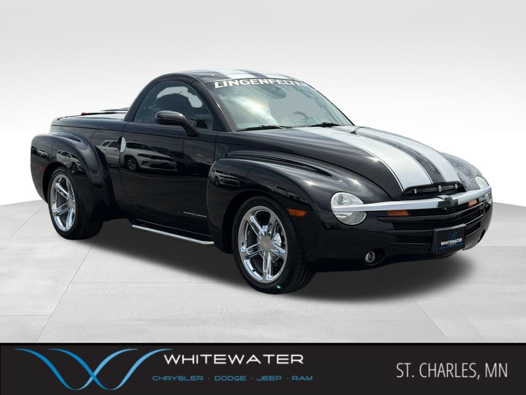 Used 2005 Chevrolet SSR w/ Preferred Equipment Group RWD image 1