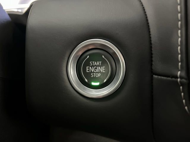 Used 2023 GMC Yukon XL Denali Ultimate image 17