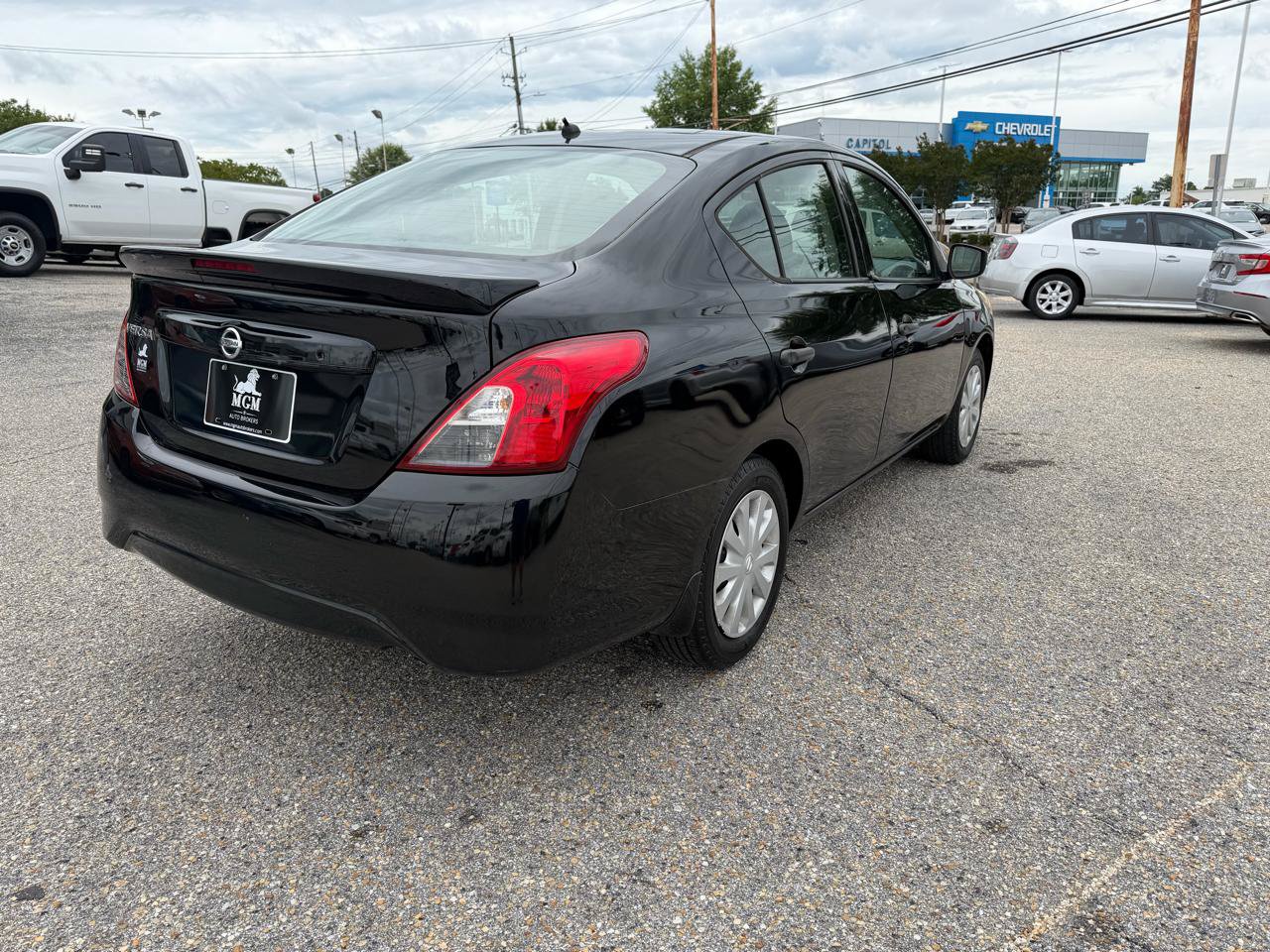 Used 2017 Nissan Versa S Plus FWD image 16