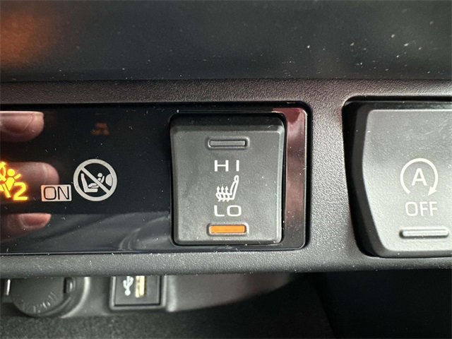 Used 2024 Toyota RAV4 XLE image 41