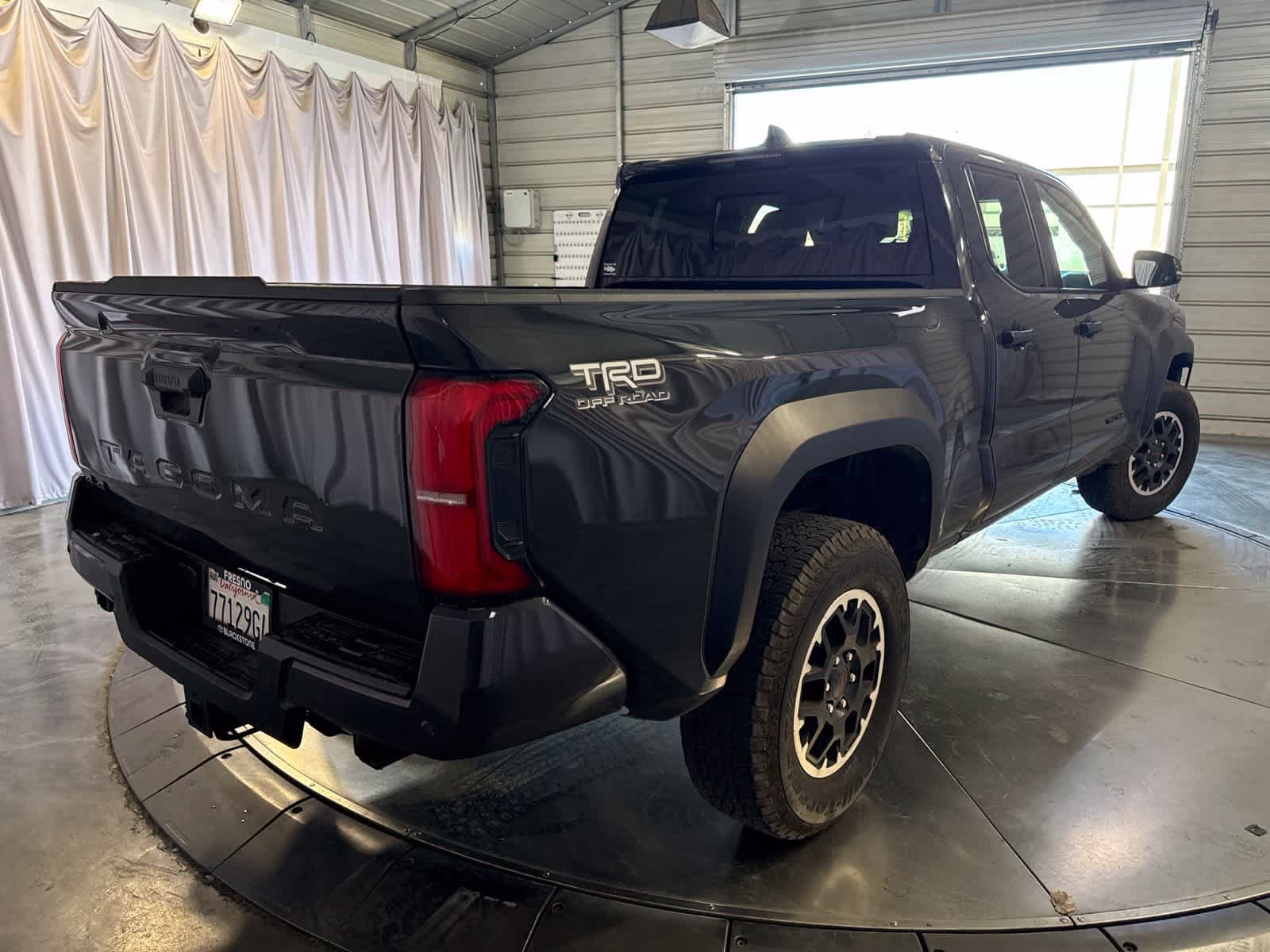 Used 2024 Toyota Tacoma TRD Off-Road AWD/4WD image 5