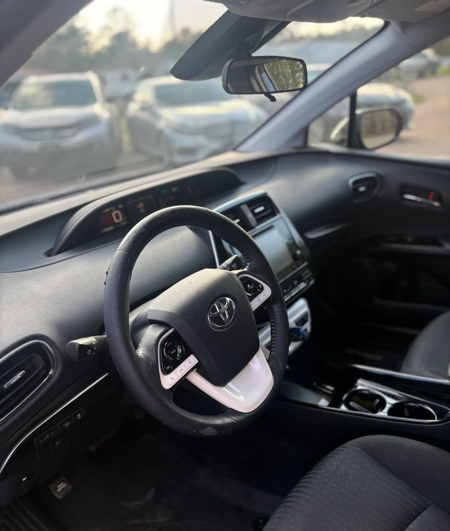 Used 2018 Toyota Prius Three FWD image 8