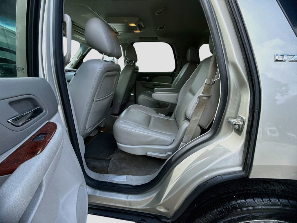 Used 2014 Chevrolet Tahoe LTZ RWD image 25