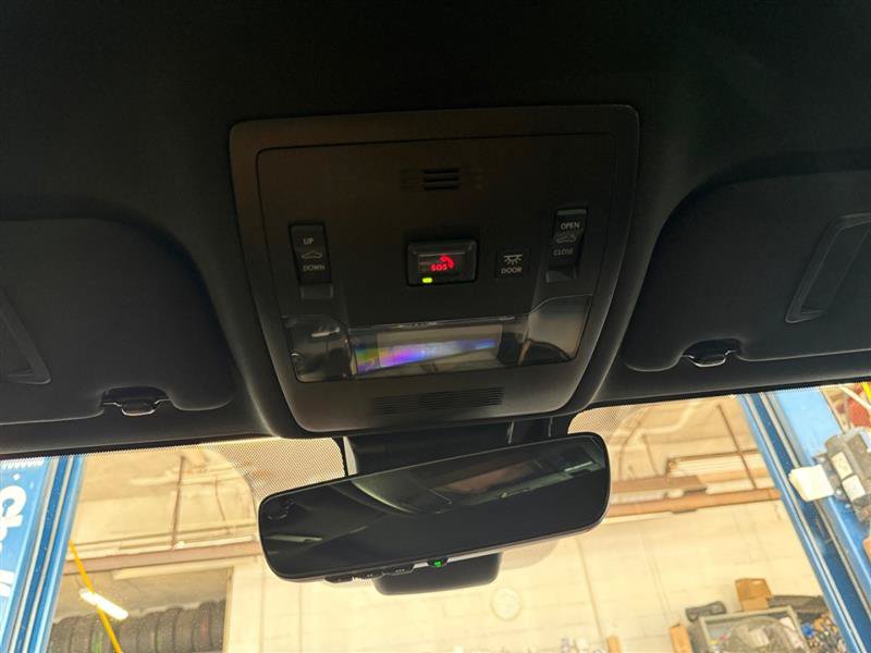 Used 2022 Lexus IS 500 w/ Accessory Package RWD image 38