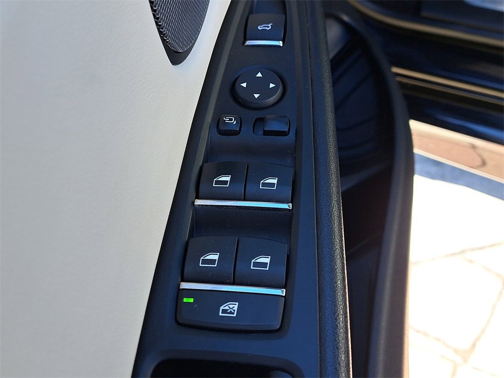 Used 2018 BMW X5 xDrive50i image 19