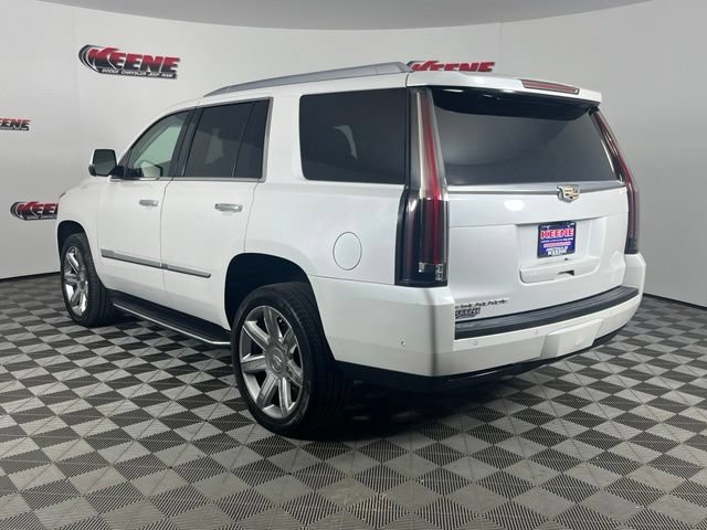 Used 2018 Cadillac Escalade Luxury AWD/4WD image 6