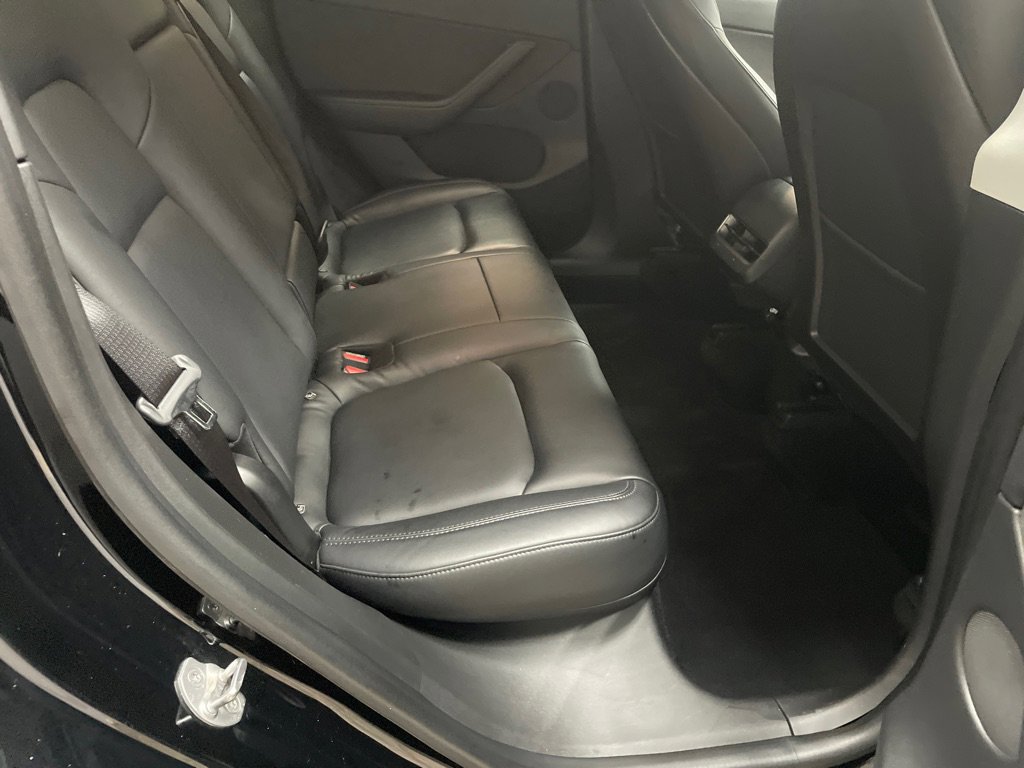 Used 2020 Tesla Model Y Long Range image 33