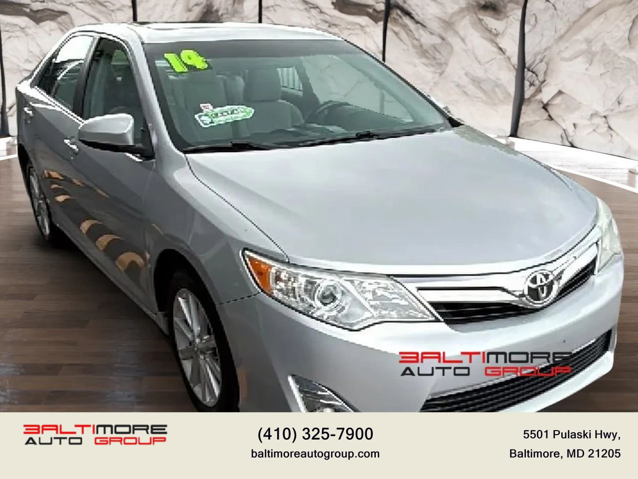 Used 2014 Toyota Camry XLE FWD image 3