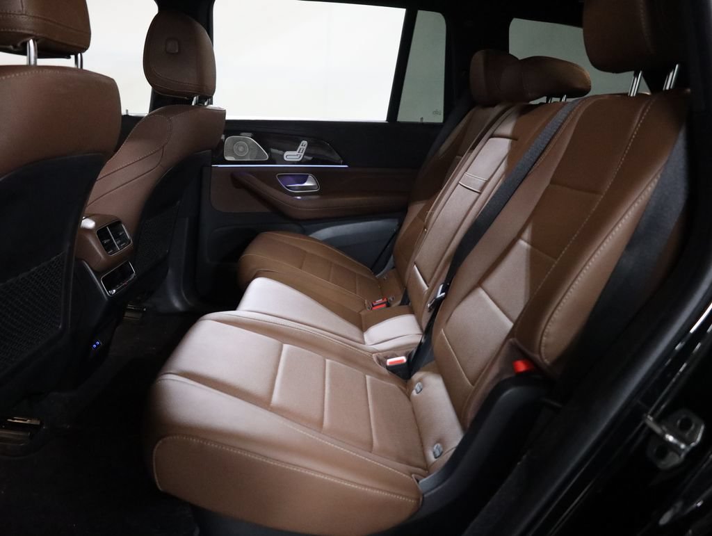 Used 2024 Mercedes-Benz GLS 450 4MATIC image 47