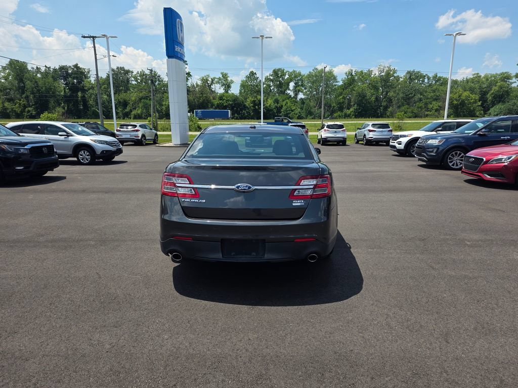 Used 2015 Ford Taurus SEL w/ Equipment Group 201A AWD/4WD image 4