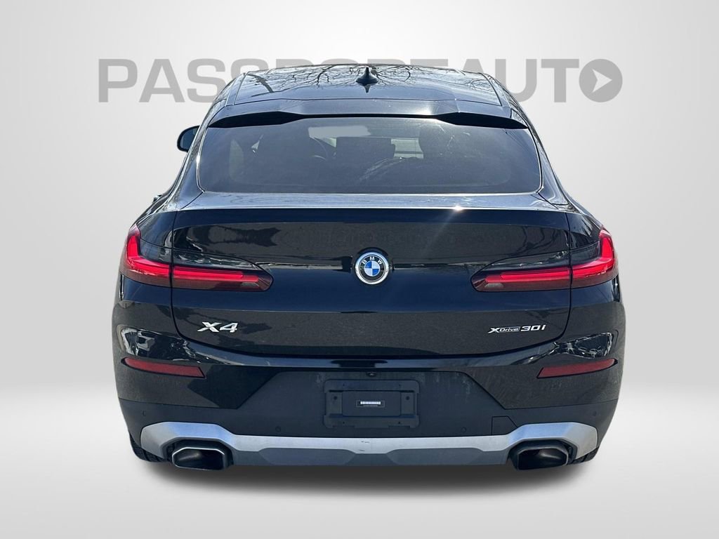 Used 2023 BMW X4 xDrive30i image 3