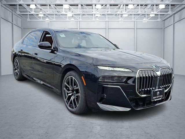 Certified 2024 BMW 760i xDrive w/ Executive Package image 3