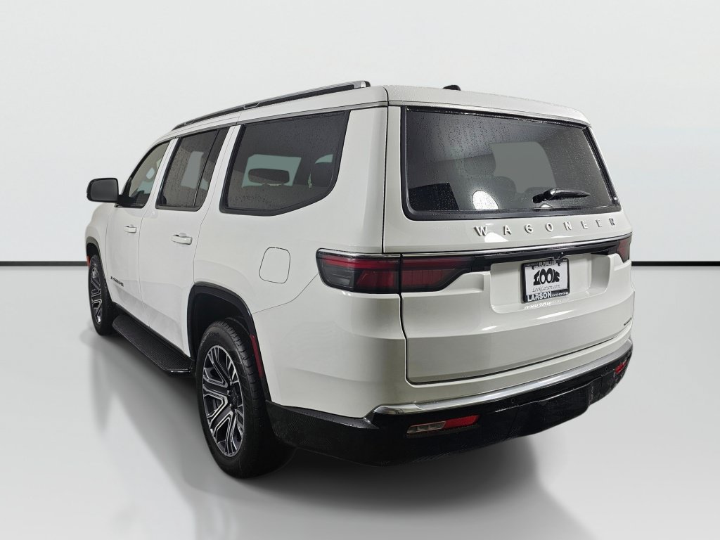 Used 2024 Jeep Wagoneer Series II AWD/4WD image 5