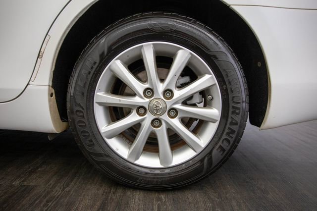 Used 2011 Toyota Camry XLE w/ XLE Extra-Value Pkg #2 image 44
