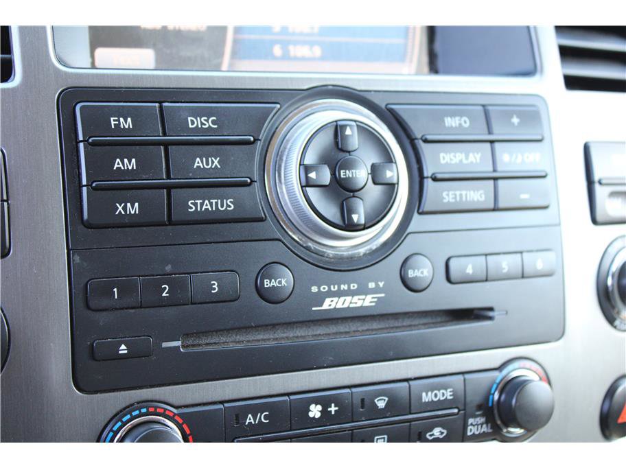 Used 2015 Nissan Armada SV image 25