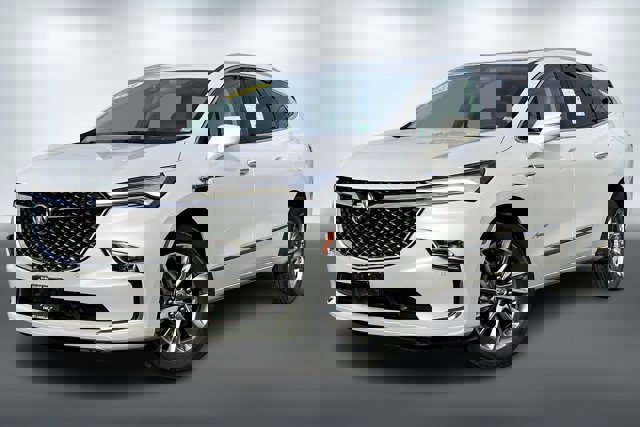 Used 2023 Buick Enclave Avenir w/ Avenir Technology Package image 12