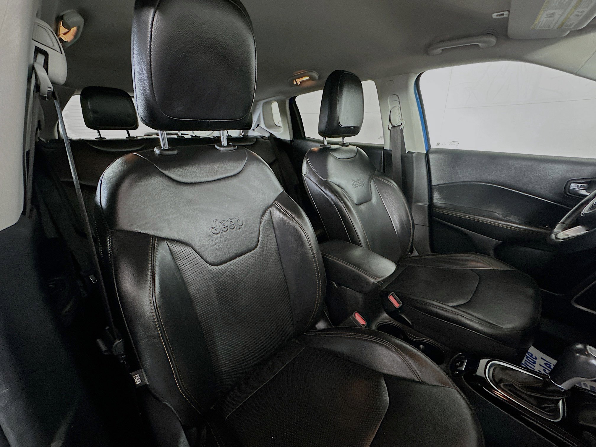 Used 2019 Jeep Compass Limited image 25