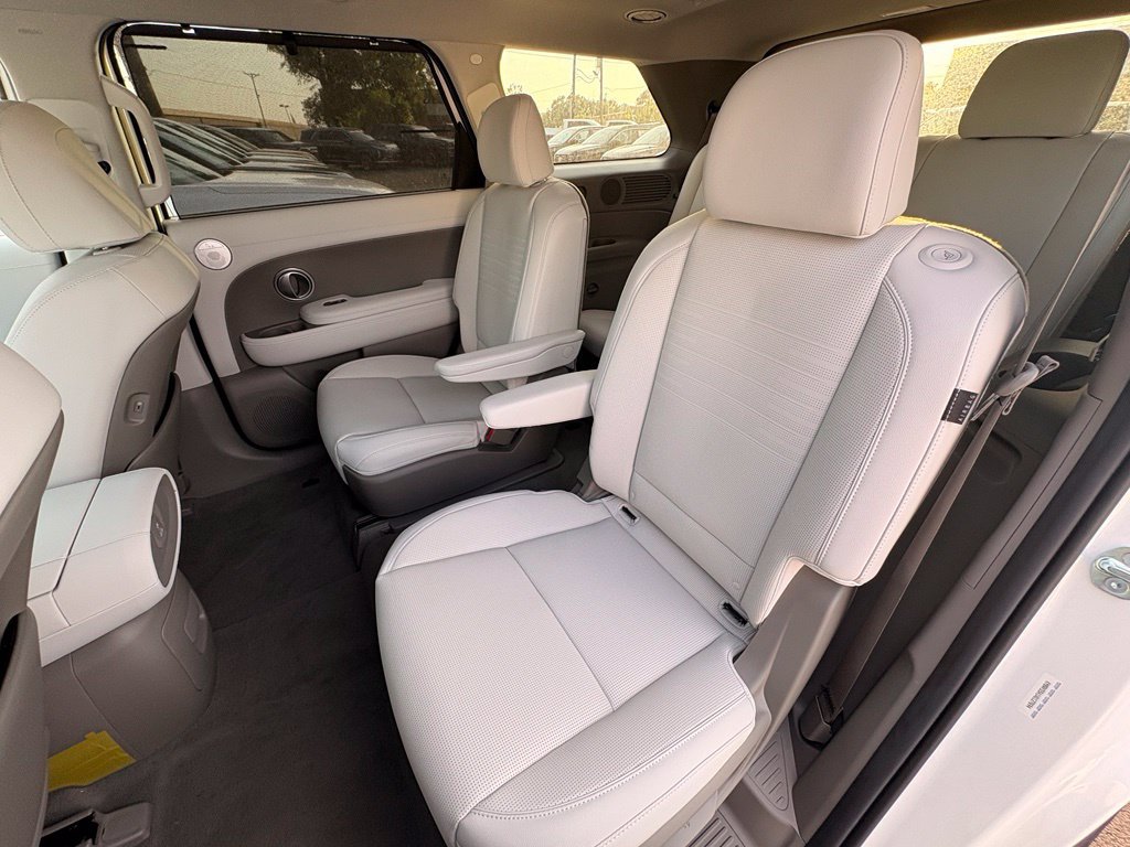 New 2027 Hyundai Palisade Limited FWD image 26